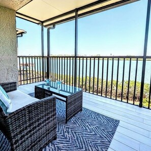 Property grounds - Dolphin Watch Waterfront | Indian Shores | Heated Pool | 3-Min Walk to Beach (Indian Shores)