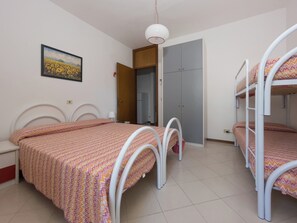 Íbúð - 1 svefnherbergi - svalir - borgarsýn | 2 svefnherbergi
