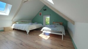 2 bedrooms, free WiFi, bed sheets - Koatephani and its animals (Gouézec)