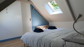 2 bedrooms, free WiFi, bed sheets - Koatephani and its animals (Gouézec)