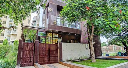Hotel O Greater Noida West Link Road