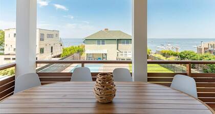 Ocean Beach, Beautiful & New, Covered Deck, Great Bay Views, Pool, Outdoor Grill