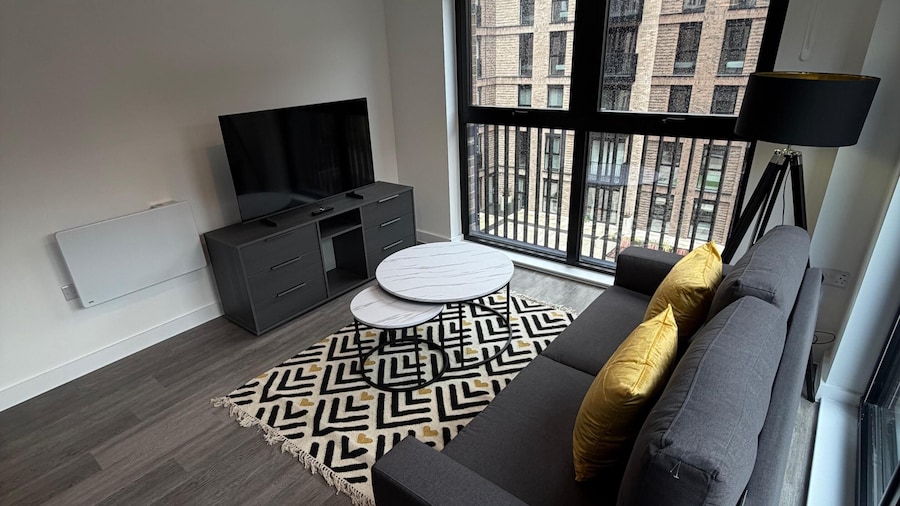 Berkeley Square Apartments