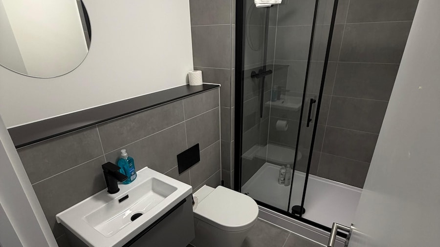 Berkeley Square Apartments