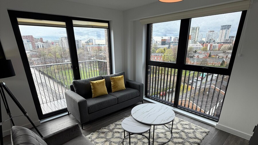 Berkeley Square Apartments