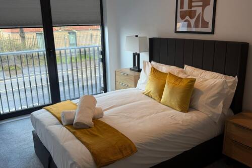 Comfort-Apartment | Laptopgeeigneter Arbeitsplatz, Verdunkelungsvorhänge
