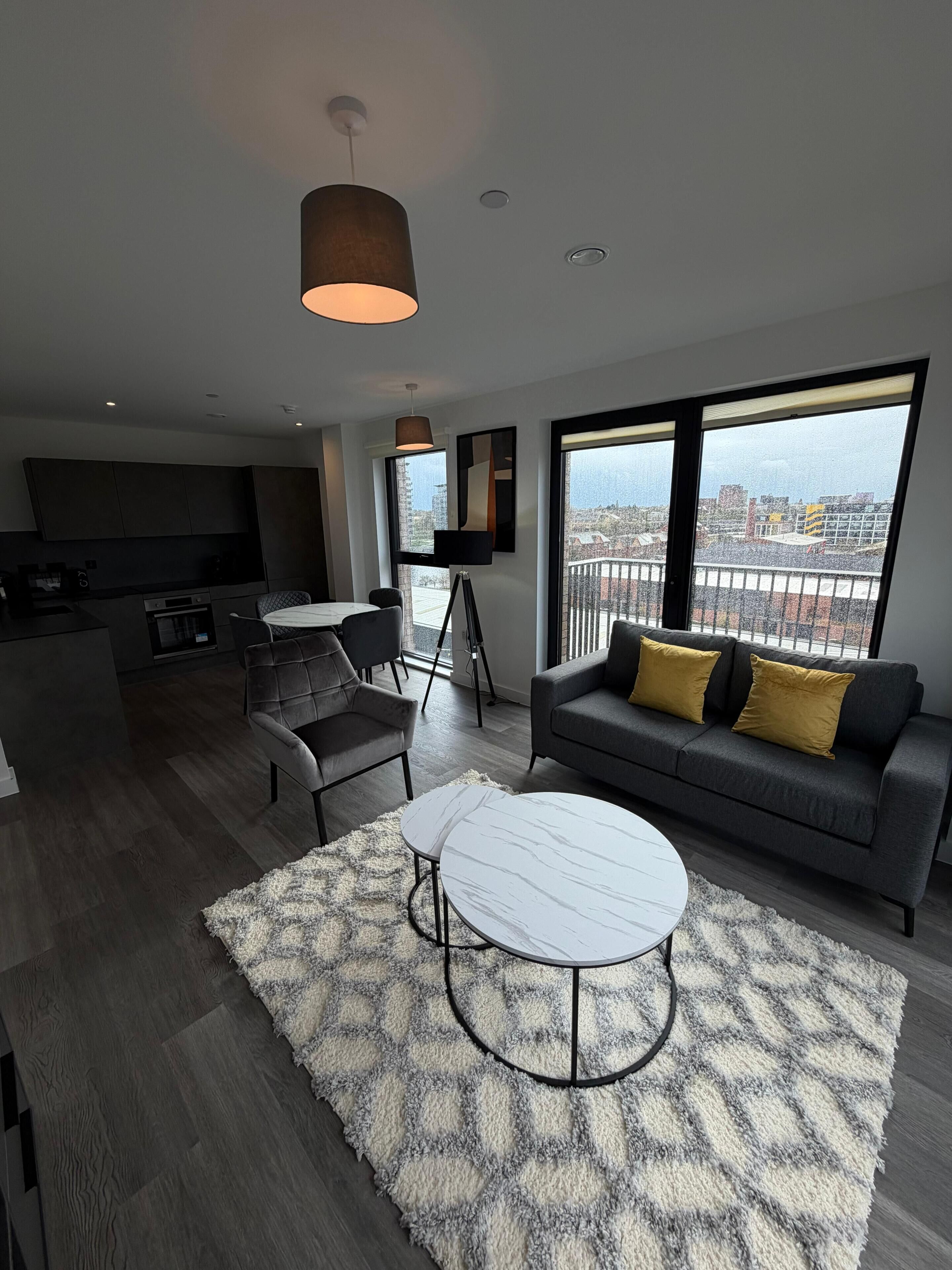 Deluxe Apartment, Balcony, City View | Private kitchen