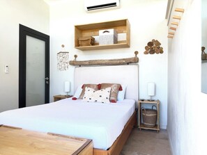 2 bedrooms, desk, free WiFi, bed sheets - Luxury Bungalow | Private Pool | Near Punta Islita (Corozalito)