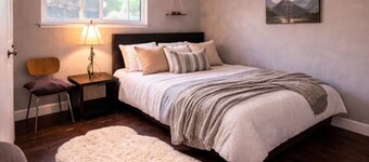 Charming 2-bedroom house with AC in perfect Fort Collins
