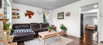 Orem Peak Retreat | Yard | Kayaks | Grill+Firepit