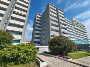 Exterior - Seafront Apartment in Lignano (Lignano Sabbiadoro)