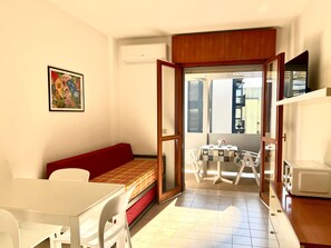 Studio, Balcony, City View | Living room - Studio Just 50 mt From the Beach (Lignano Sabbiadoro)