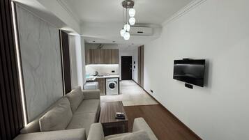 Comfort Apartment, City View | Living area