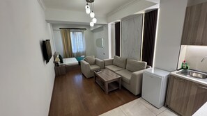 Căn hộ tiện nghi đơn giản, quang cảnh thành phố