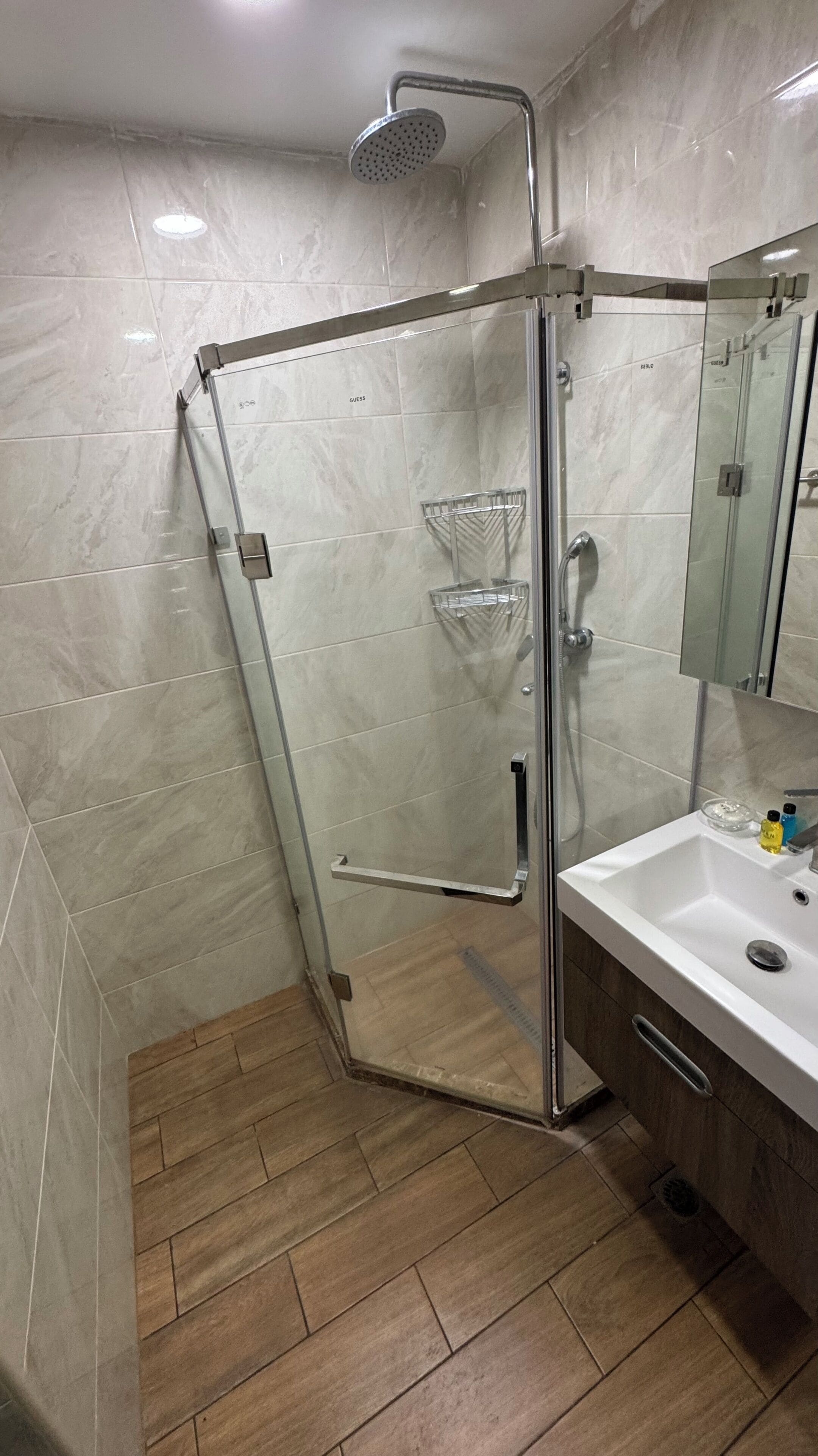 Apartemen Comfort, pemandangan kota | Kamar mandi