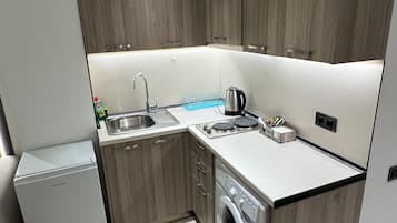 Apartemen Comfort, pemandangan kota | Dapur pribadi