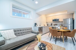 Interior - Modern Boho Suite | Private Entry | 2 Queens (Edmonton)