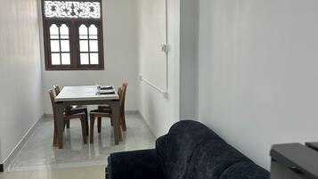 Comfort Apartment, Balcony, Garden View | Living area