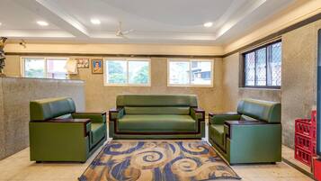 House | Lobby