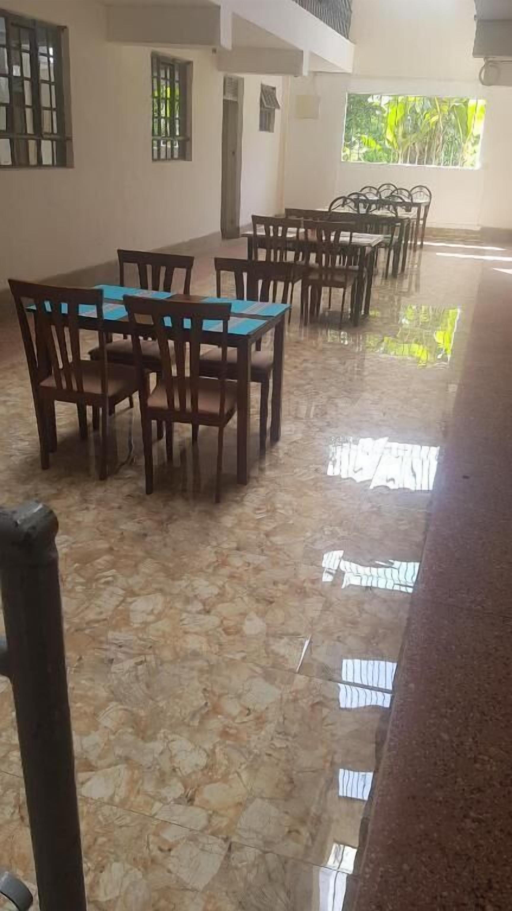 Deluxe Double Room, Balcony, Courtyard View | Dining