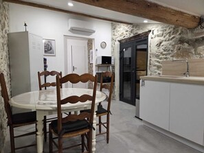 Dining - Vrbo Property (Vailhan)