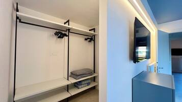 Vila, 4 kamar tidur, balkon, pemandangan kebun | 5 kamar tidur