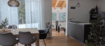Forest Escape - Cozy, modern, quiet forest house with attic studio