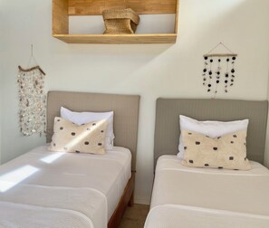 2 habitaciones, escritorio, wifi gratis y ropa de cama 