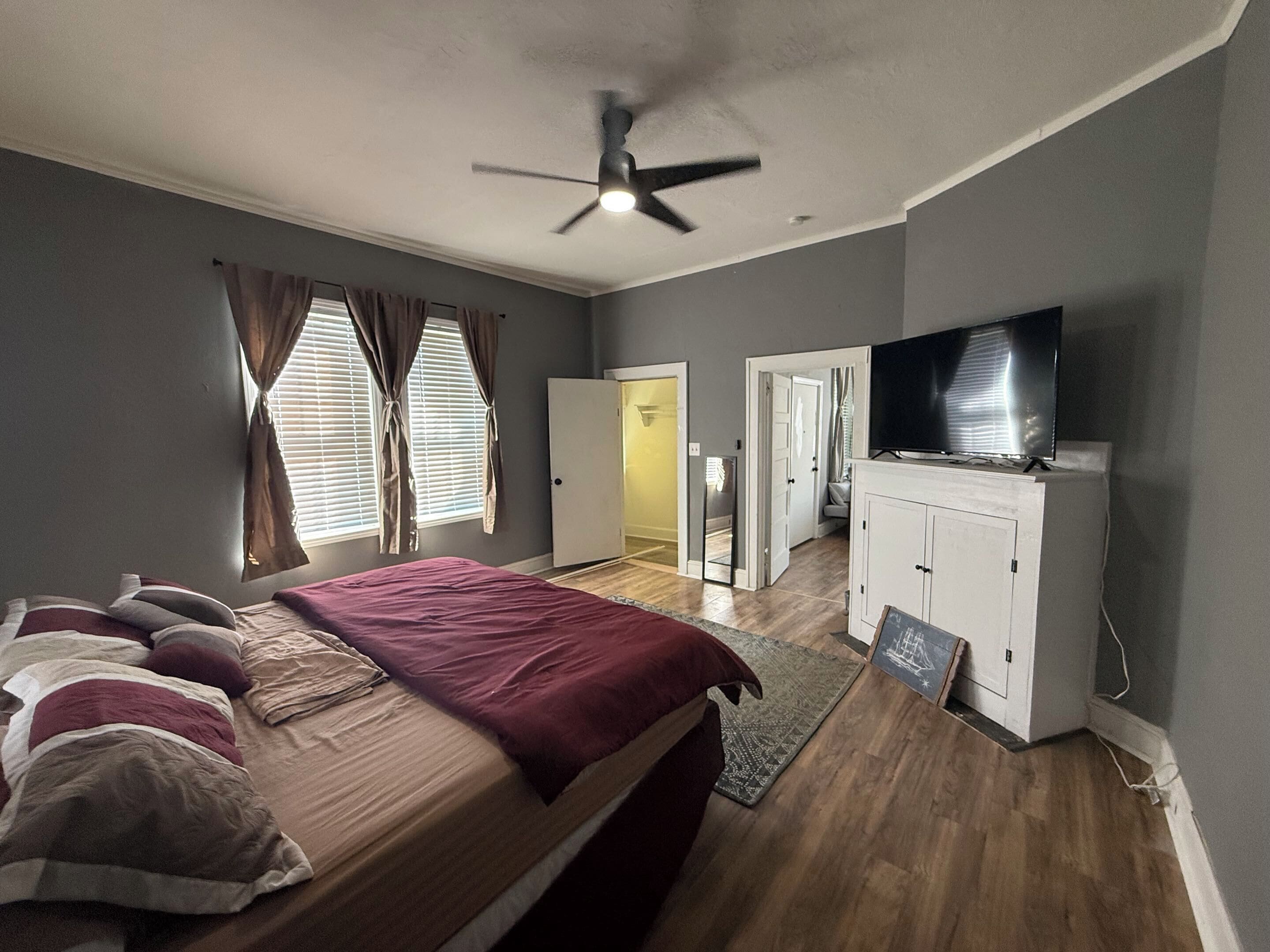 2 chambres, bureau, fer et planche à repasser, Wi-Fi gratuit