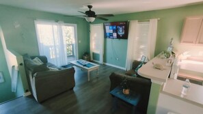 Living area - Pet-Friendly 3BR Beach Home – Paradise Park, Melbourne FL (Melbourne)