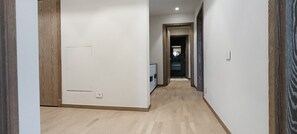 คอมฟอร์ทอพาร์ทเมนท์, วิวเมือง | ภายใน