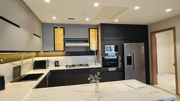 Appartement Confort, vue sur la ville | Cuisine privée