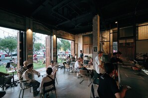 Reception - Kosin House (Bangkok)