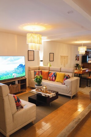 Living area - Raizen Hostel (Dosquebradas)