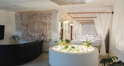 Raizen Hostel