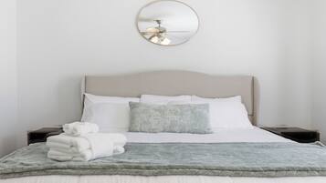 5 Schlafzimmer, Bügeleisen/Bügelbrett, kostenloses WLAN, Bettwäsche