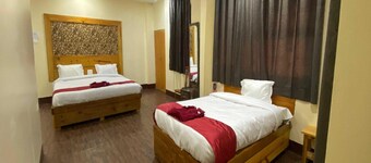 Collection O Lapalang Taxi Stand