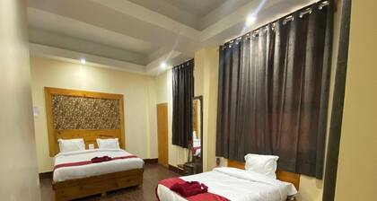 Collection O Lapalang Taxi Stand