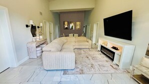 Living area - Modern 2BR HOME | Private Office | BBQ |Near- 82 and Golf Camp (Lehigh Acres)