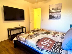 Room - Route 66 Experience Basecamp (Williams)