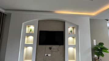 Classic Apartment, Balcony, City View | Interior