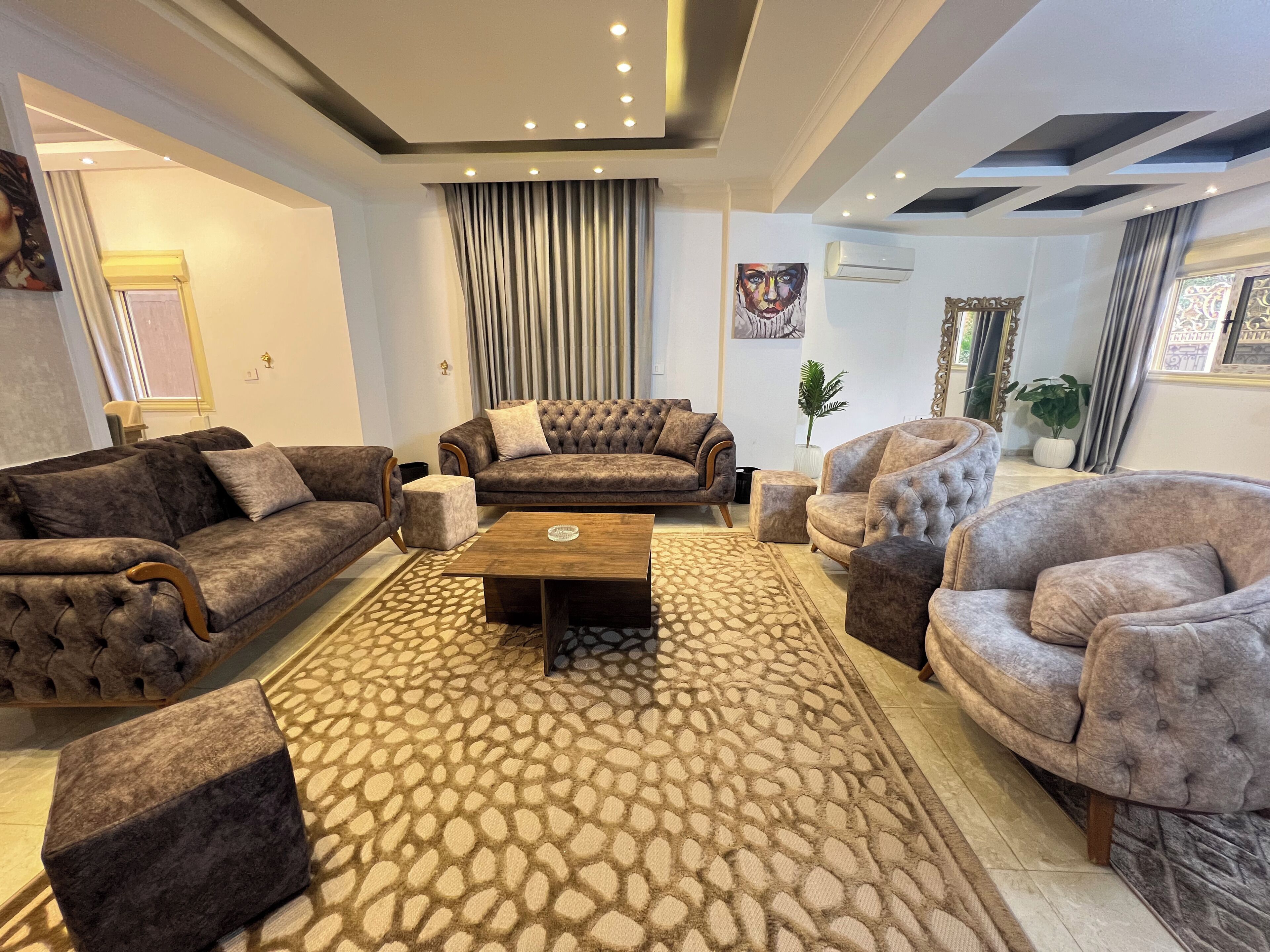 Classic Apartment, Balcony, City View | Living area