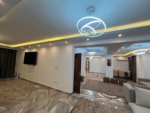 Classic-Apartment, Balkon, Stadtblick | Innenbereich