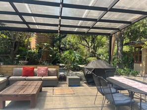 Outdoor dining - Vrbo Property (Tepoztlán)