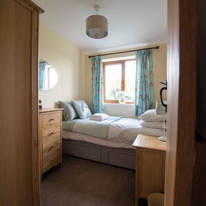Room - Morndyke Cottage | Morndyke Farm (Thirsk)