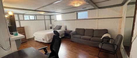 3 bedrooms, WiFi, bed sheets