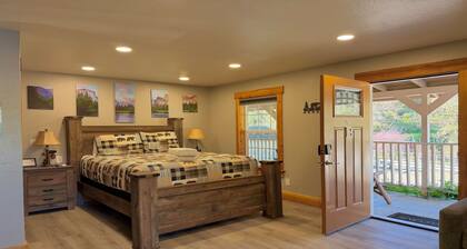 Two Private Studios • Downtown Mariposa • Yosemite