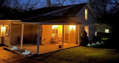 Welcome to your quaint peaceful getaway in the heart of small-town Indiana!