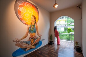 Lobby - PACK Dharamkot (McLeodganj)