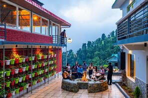 Fireplace - PACK Dharamkot (Dharamshala)